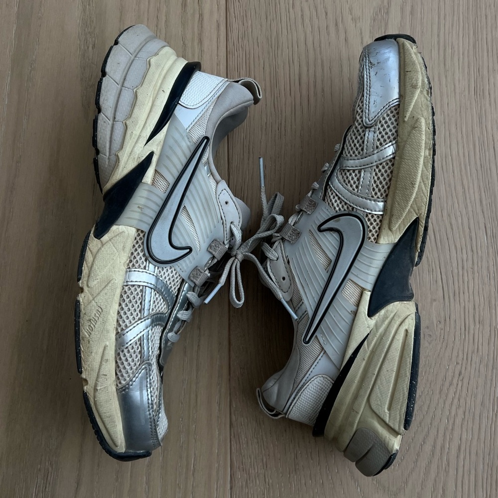Nike Beige White Black Athletic Sneakers